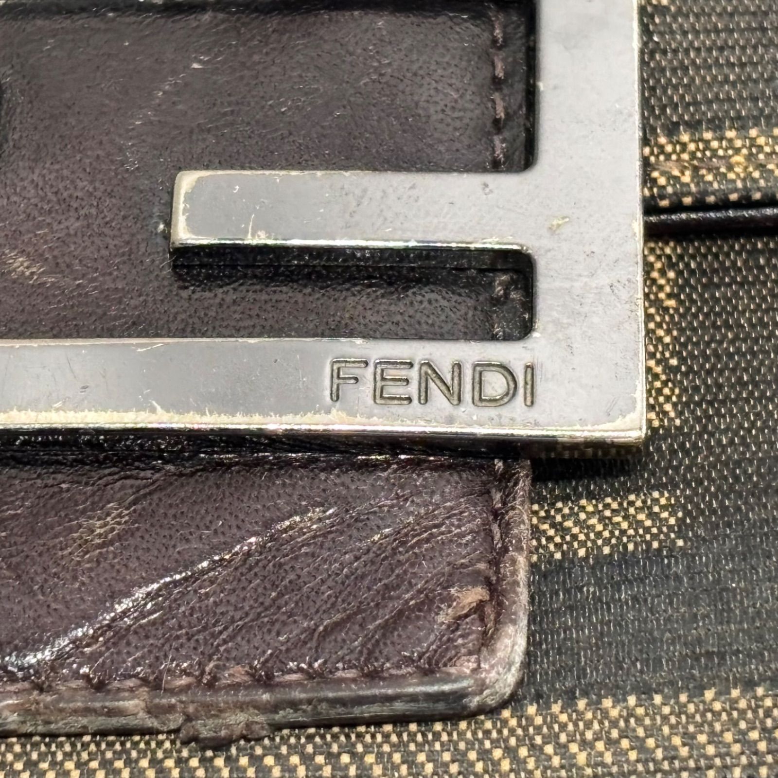 FENDI フェンディ ズッカ FFロゴ キャンバス レザー 長財布 二つ折り長