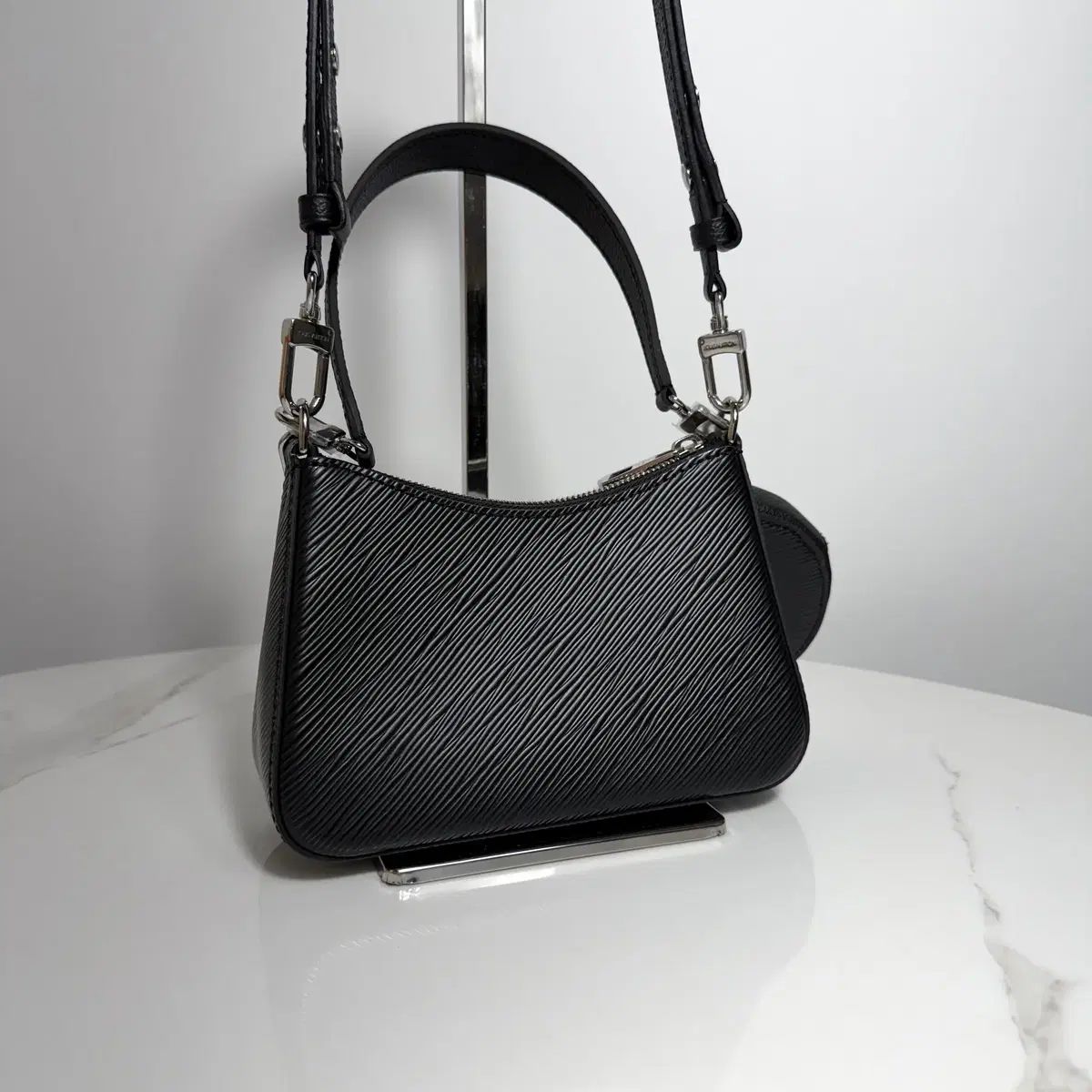 Buy from Japan Easily