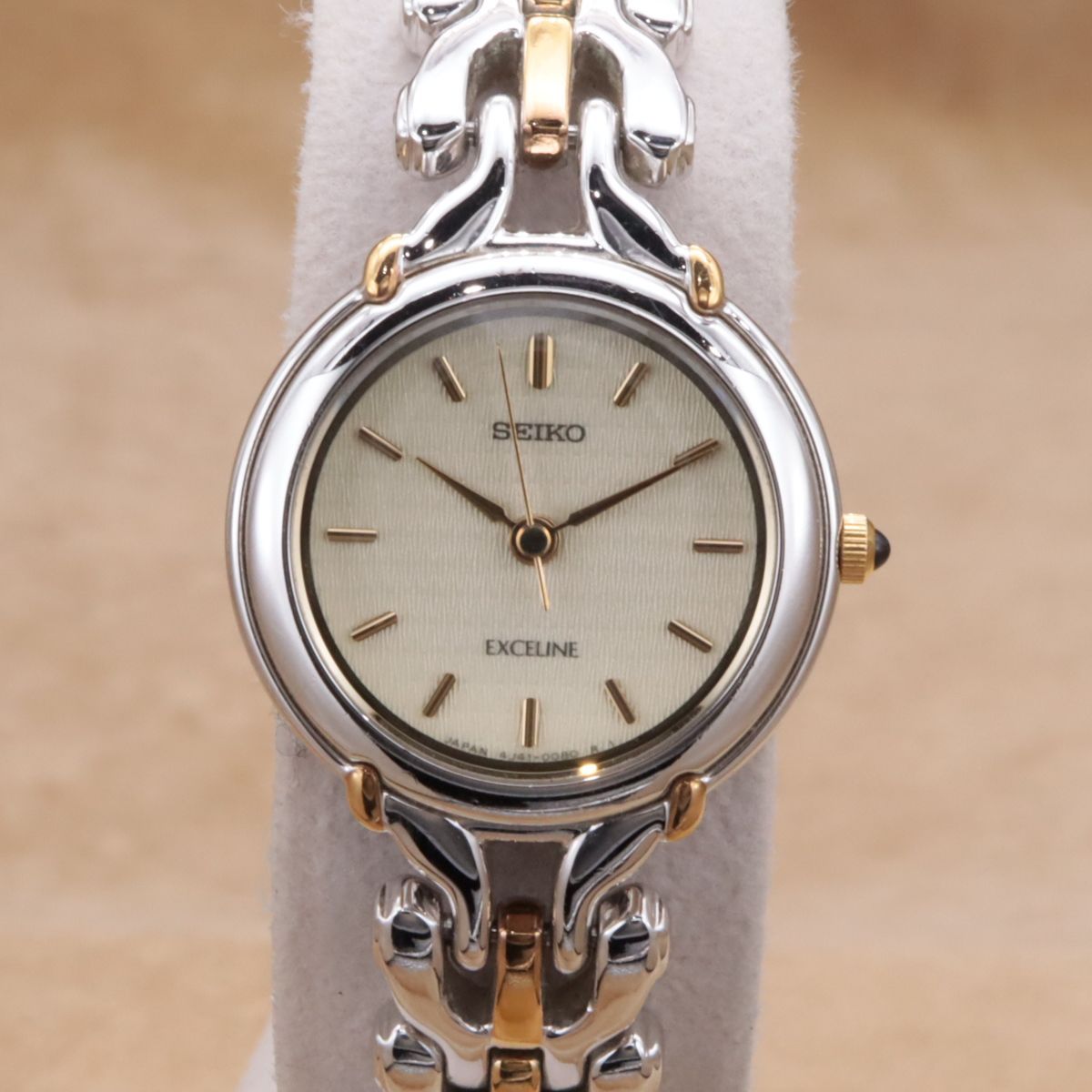 セイコー エクセリーヌ 4J41-0050 SEIKO EXCELINE ラウンド シルバー