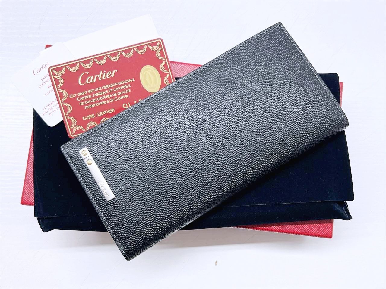 未使用保管 Cartier カルティエ サントス ロゴ 二つ折り長財布 長 