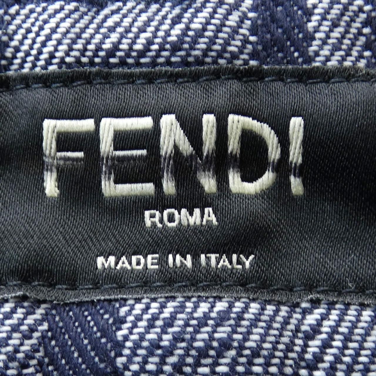 フェンディ FENDI FLP307 AMZ3 ショートパンツ - メルカリ