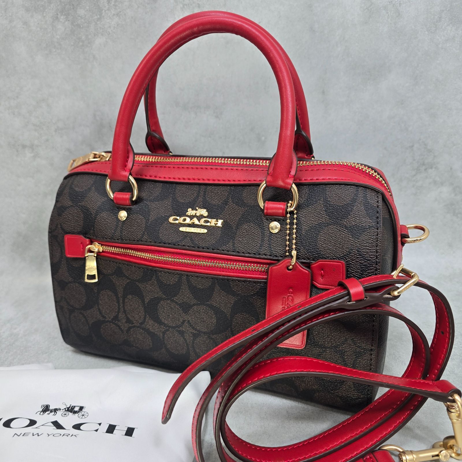 ショルダーバッグ ✨【極美品・未使用】✨COACH コーチ Signature 
