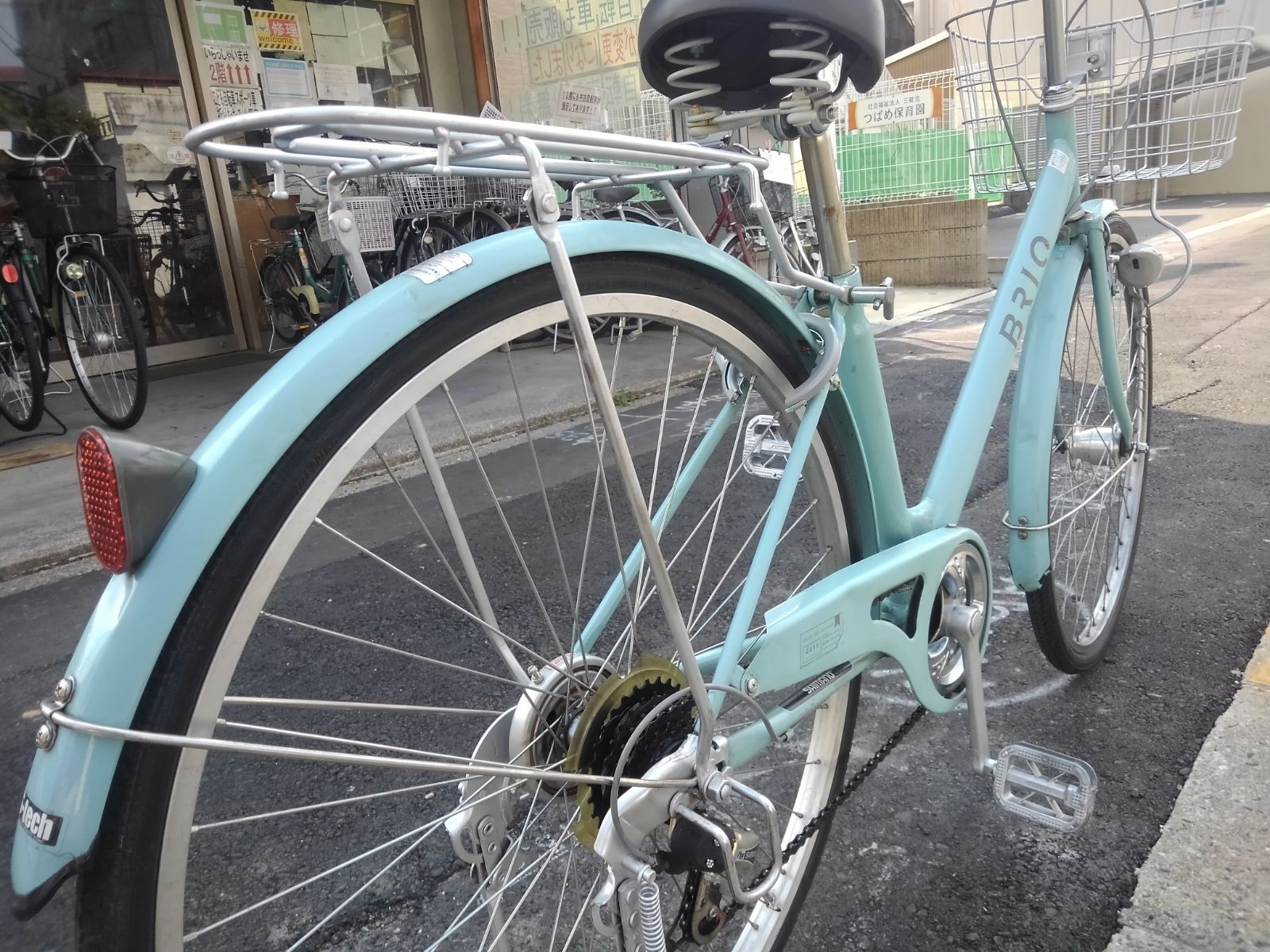 中古自転車4041 27インチ 6段ギヤ LEDオートライト 中古自転車4041 27インチ 6段ギヤ LEDオートライト