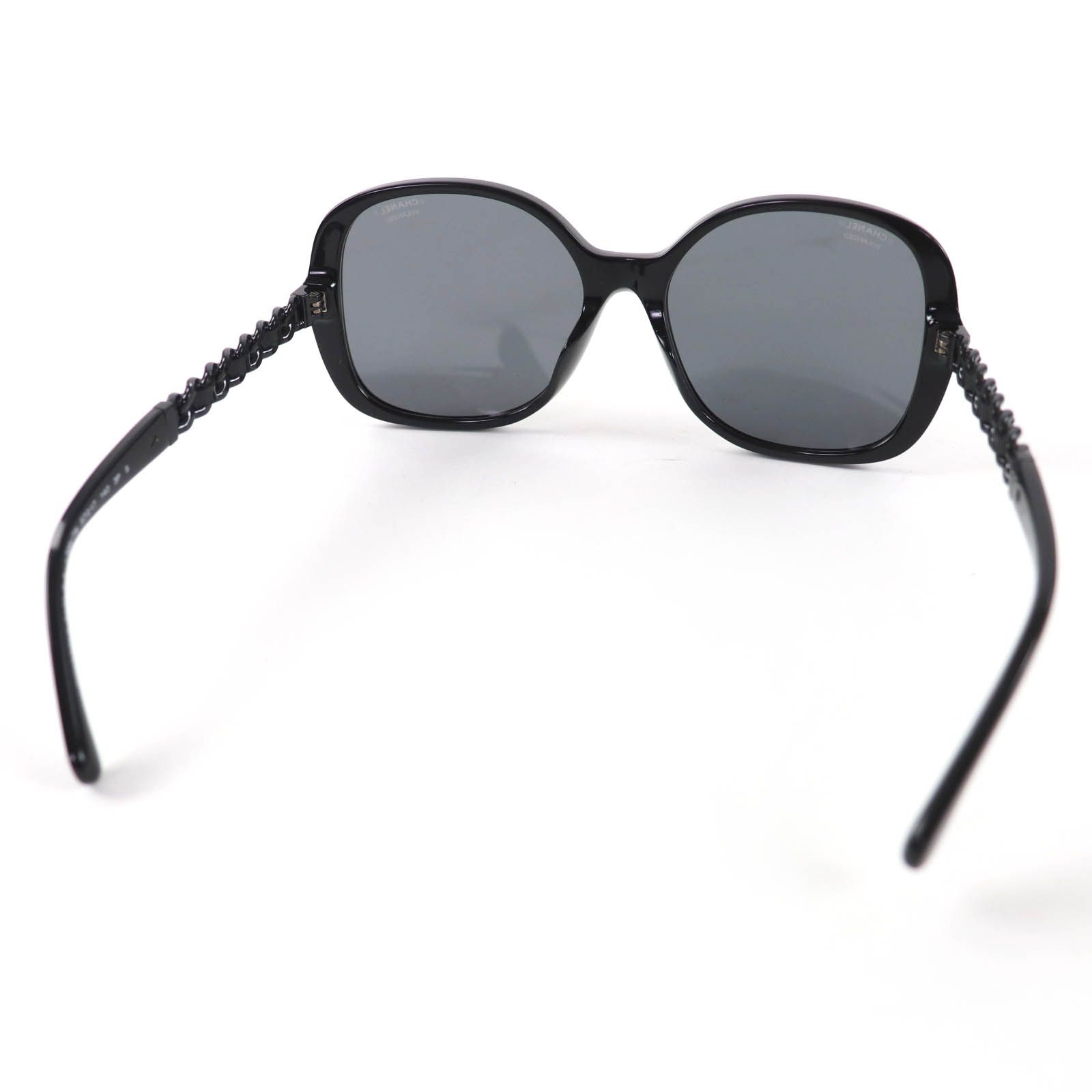 美品☆CHANEL シャネル 5470-Q-A ココマーク チェーン エナメルレザー使い サングラス ブラック 57□17 140 ケース付き イタリア製 レディース 美品☆CHANEL シャネル 5470-Q-A ココマーク チェーン エナメルレザー