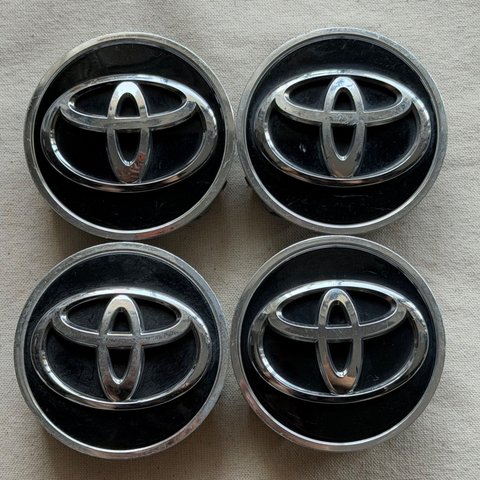 256 、TOYOTA トヨタ純正 ホイールキャップ センターキャップ 外径62mm 
