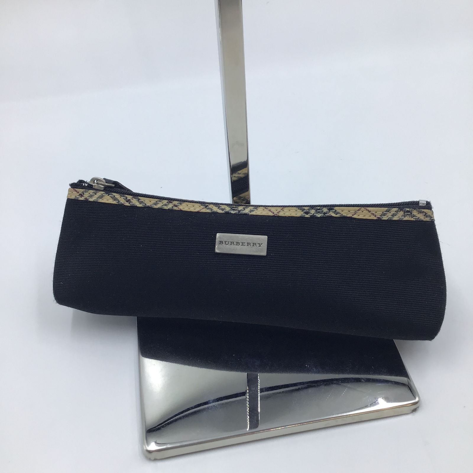 BURBERRY バーバリー ペンケース 筆箱 ノバチェック レザー 小物入れ