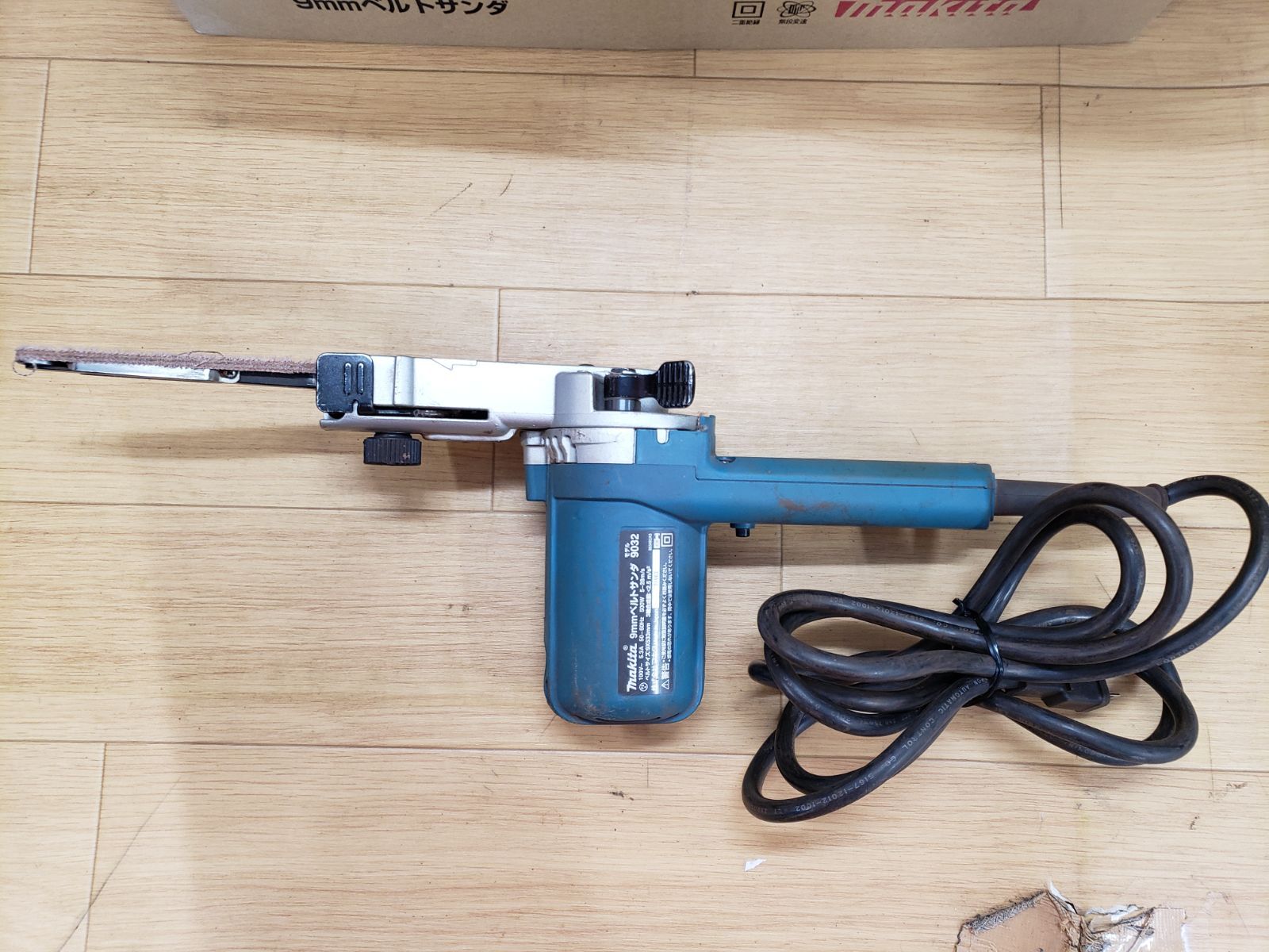 マキタ makita 9mmベルトサンダ 9032 ベルト付き 工具 研磨機 送料 