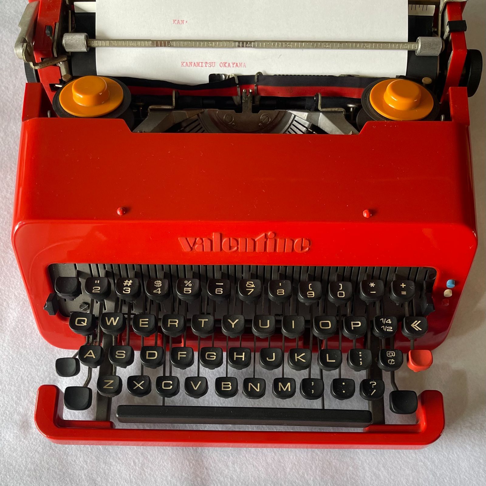 中古品）OLIVETTI VALENTINE タイプライター - メルカリ