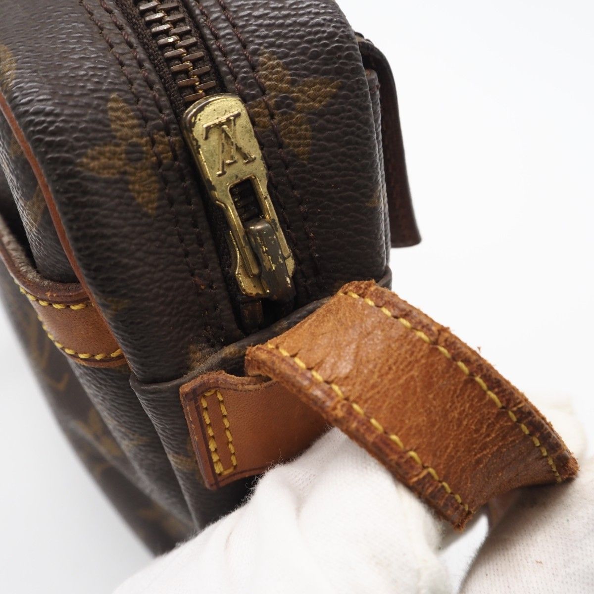 Buy from Japan Easily