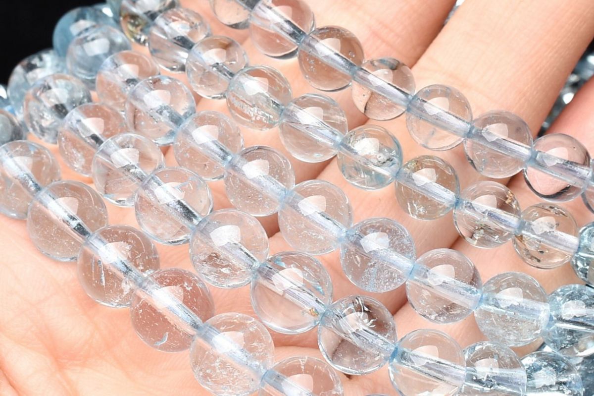 全国無料，格安】 水のような透明感 ブルートパーズ 7.5mm 