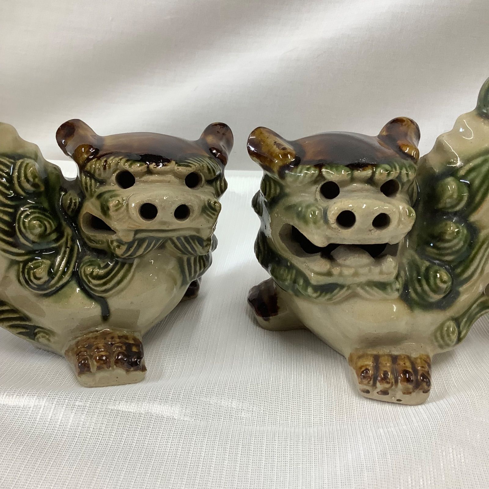 シーサー置物 ペア 魔除け 陶器製 U857 :: Mercari｜DEJAPAN - Simple