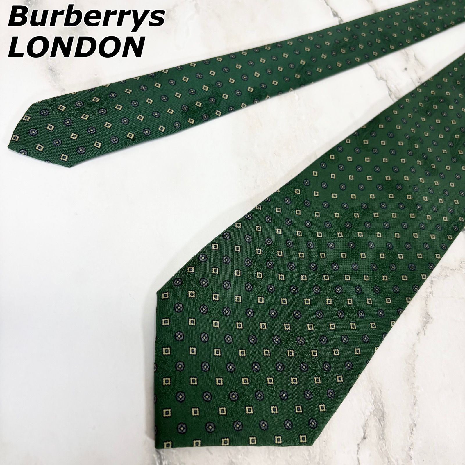 【高級ネクタイ✨美品✨】BURBERRY レッド 総柄 ワンポイント バーバリー ロンドン BURBERRY LONDON ネクタイ レギュラータイ シルク