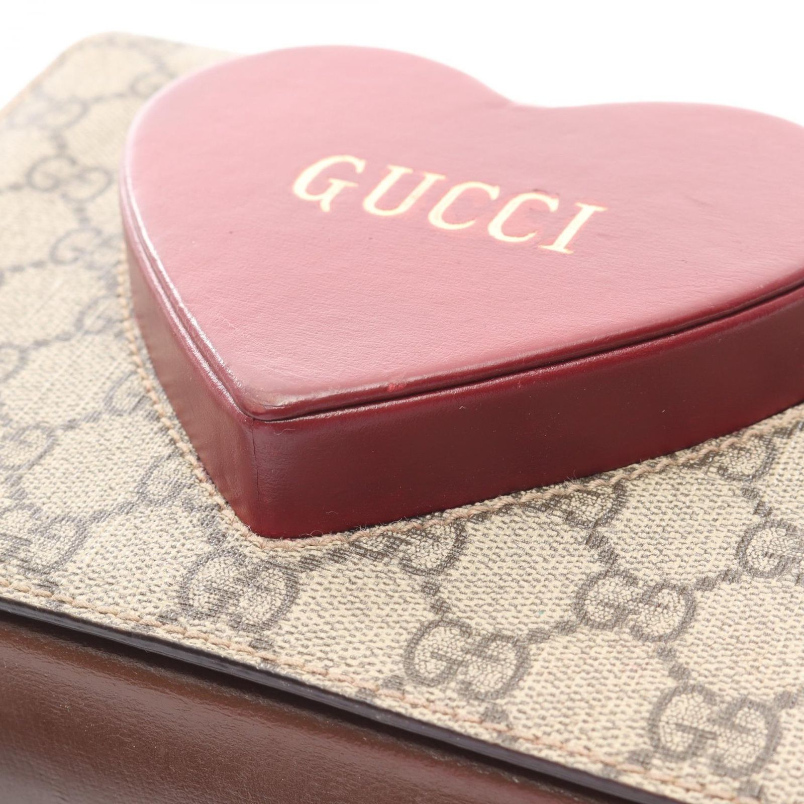 グッチ GUCCI ショルダーバッグ GGスプリーム バレンタイン限定 グッチ GUCCI ショルダーバッグ GGスプリーム バレンタイン限定