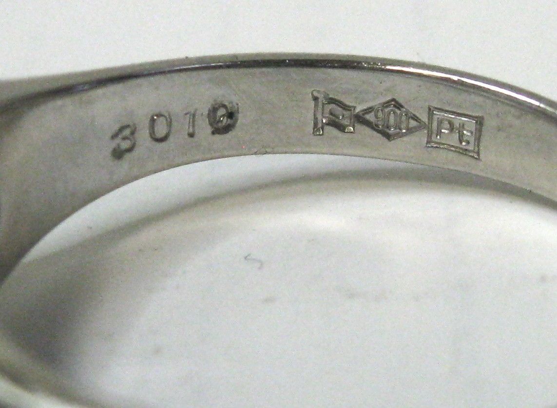 極美品 Pt900プラチナ リング指輪 ダイヤ立爪3.010ct D-VS1-G - メルカリ