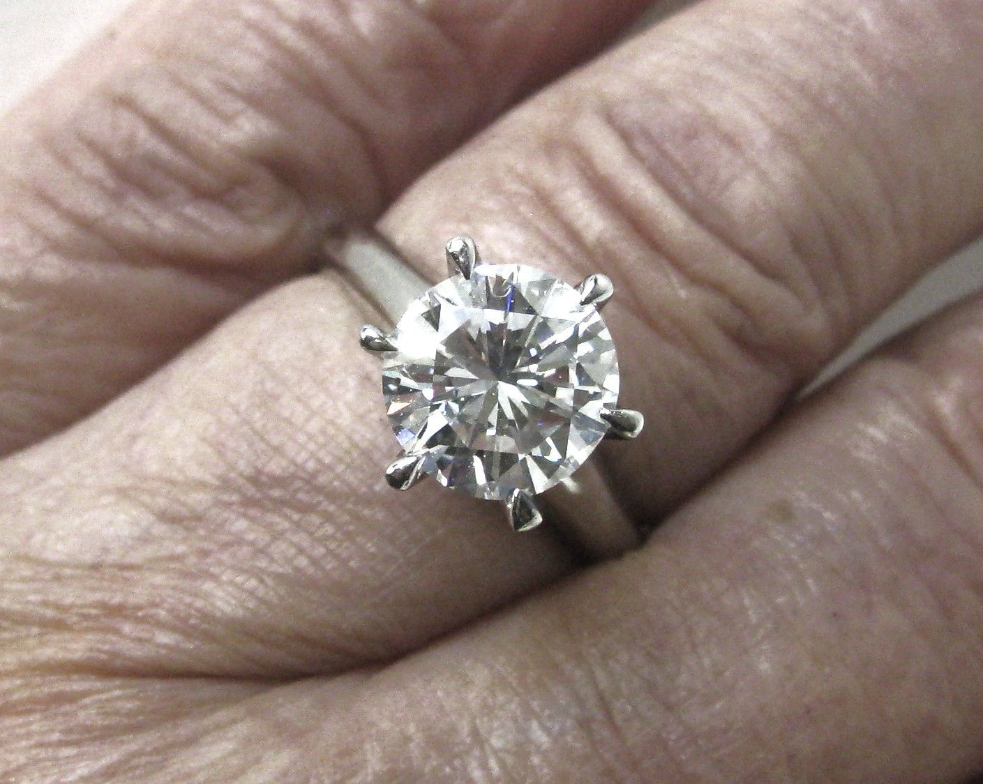 極美品 Pt900プラチナ リング指輪 ダイヤ立爪3.010ct D-VS1-G - メルカリ