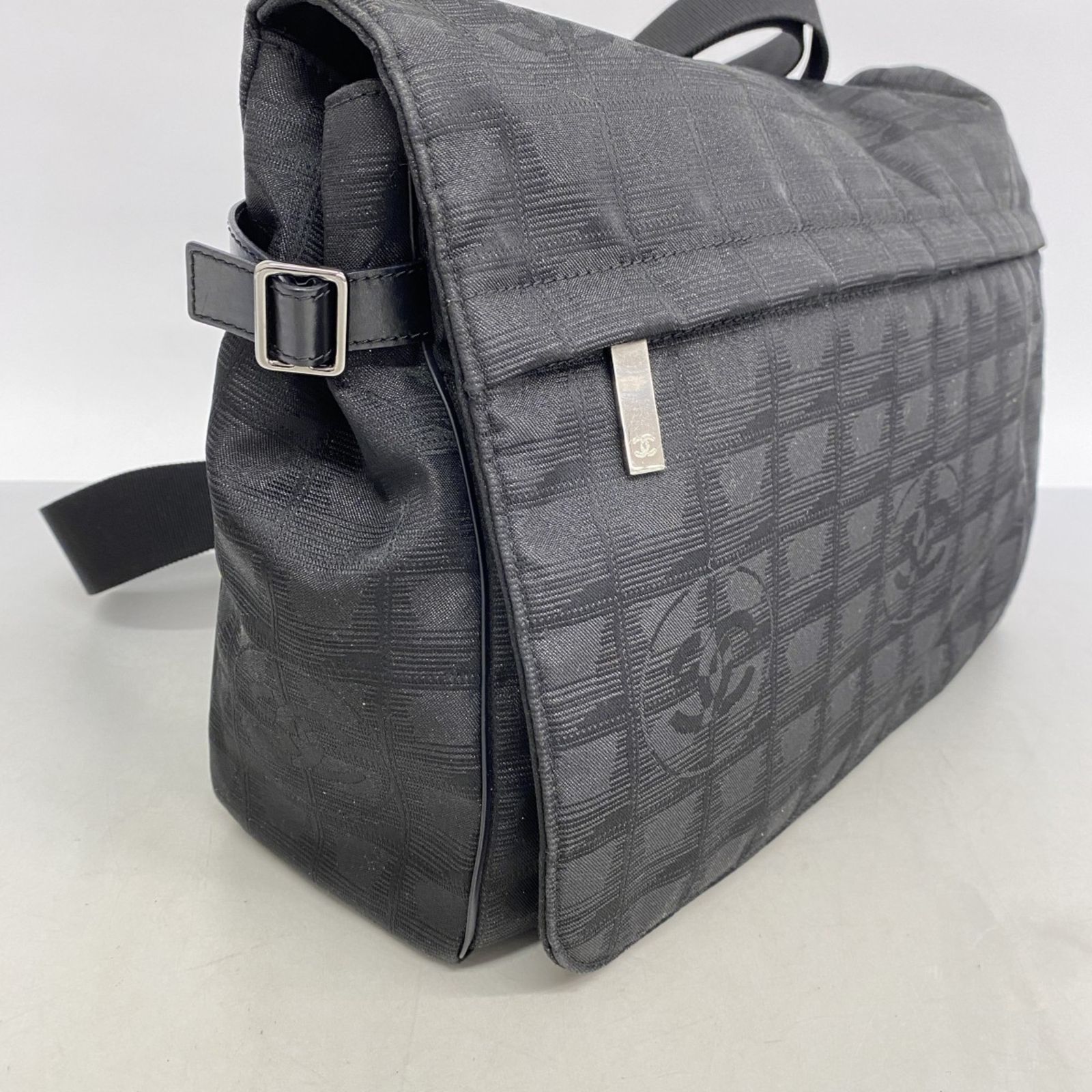 Buy from Japan Easily