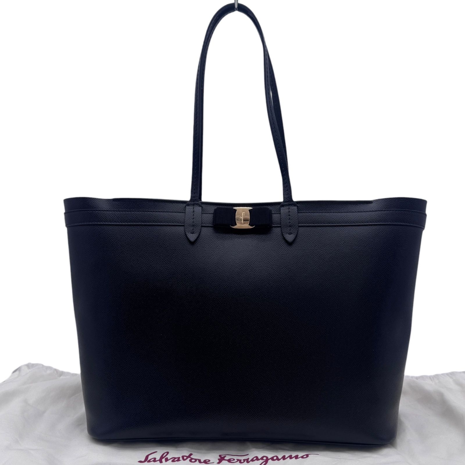 極美品 Salvatore Ferragamo サルヴァトーレフェラガモ ヴァラリボン 