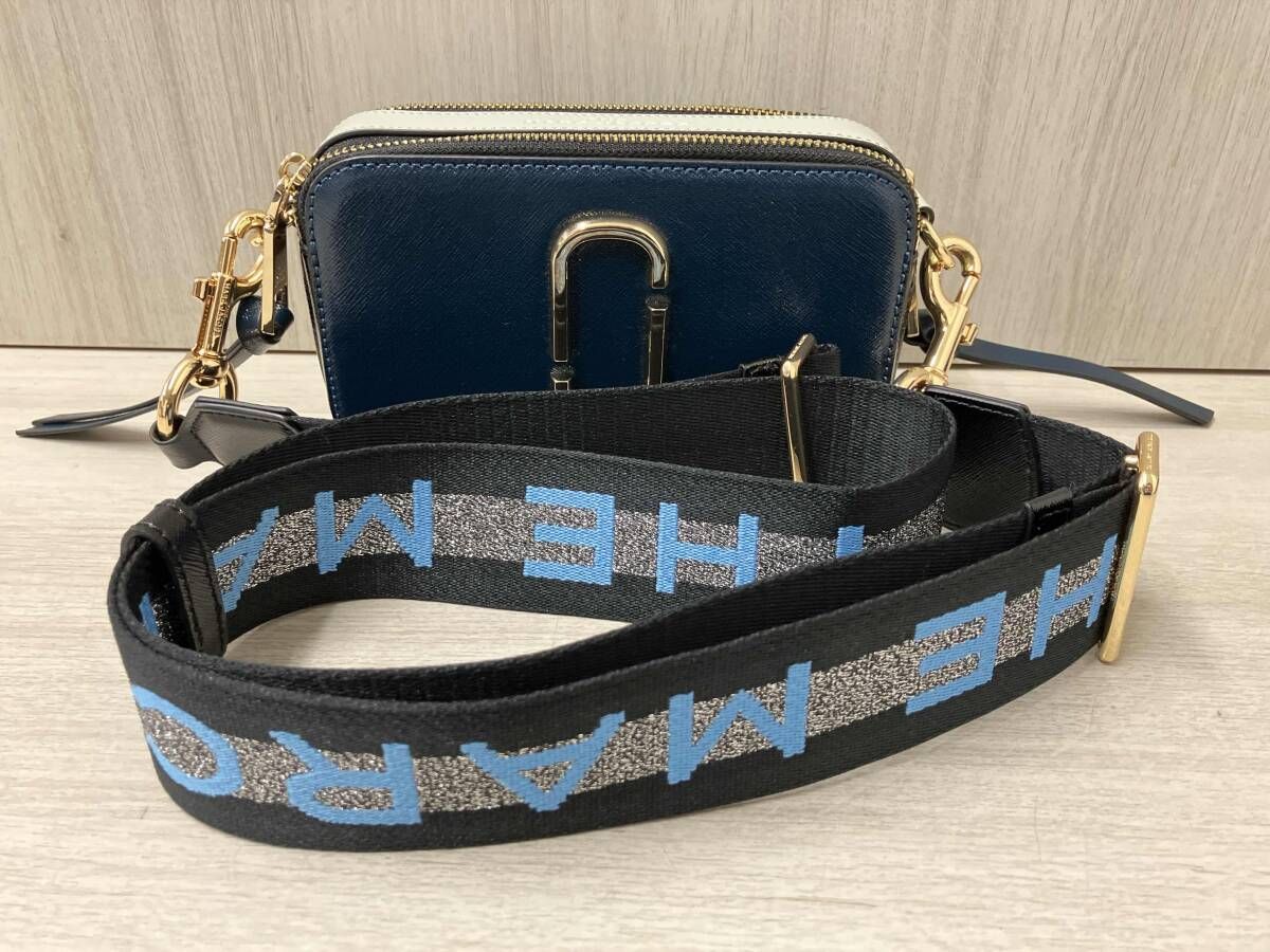 THE MARC JACOBS SNAPSHOT 紺色 ネイビー ブルー系 ロゴデザイン 