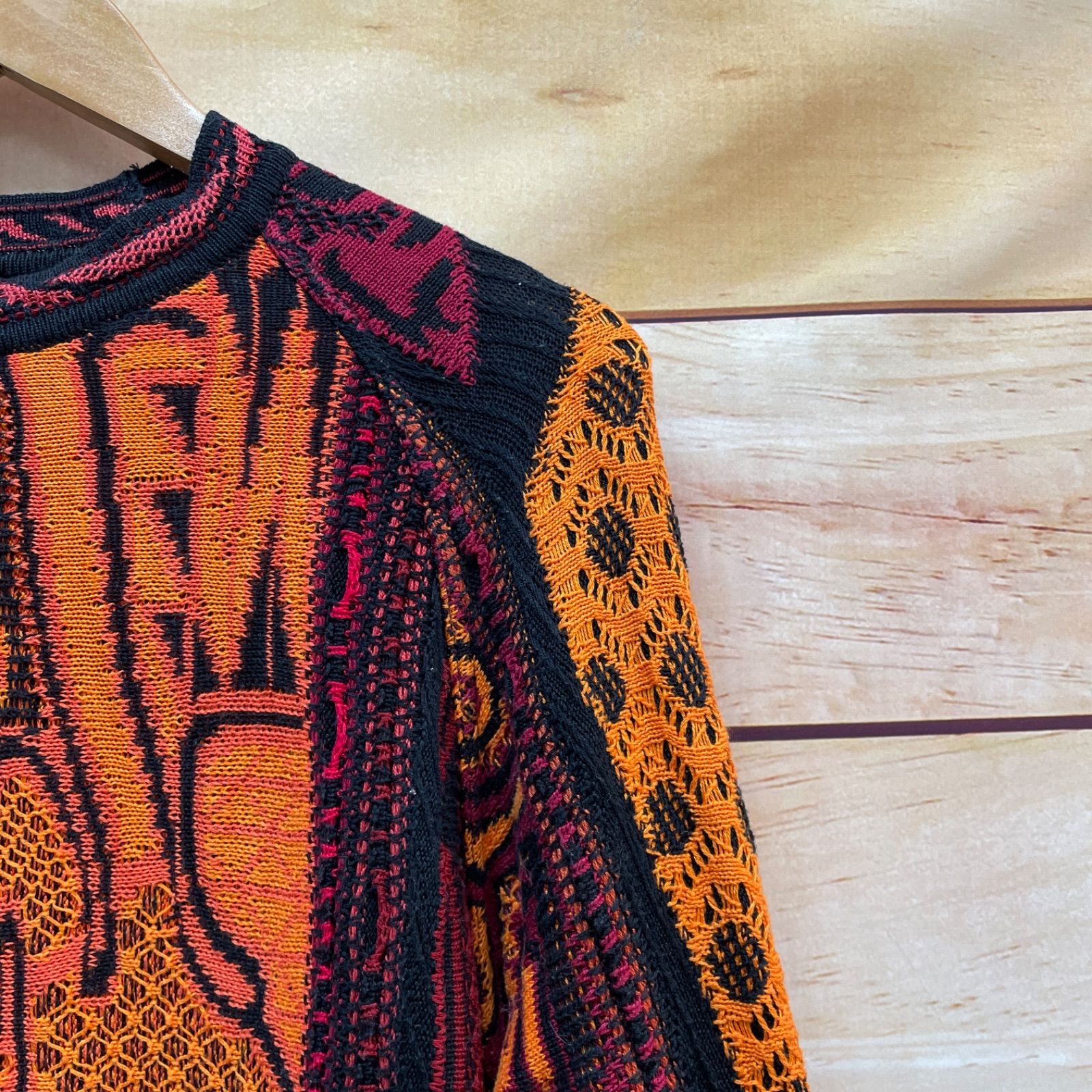 COOGI 3Dニット ダーク系 オレンジ レアカラー - メルカリ