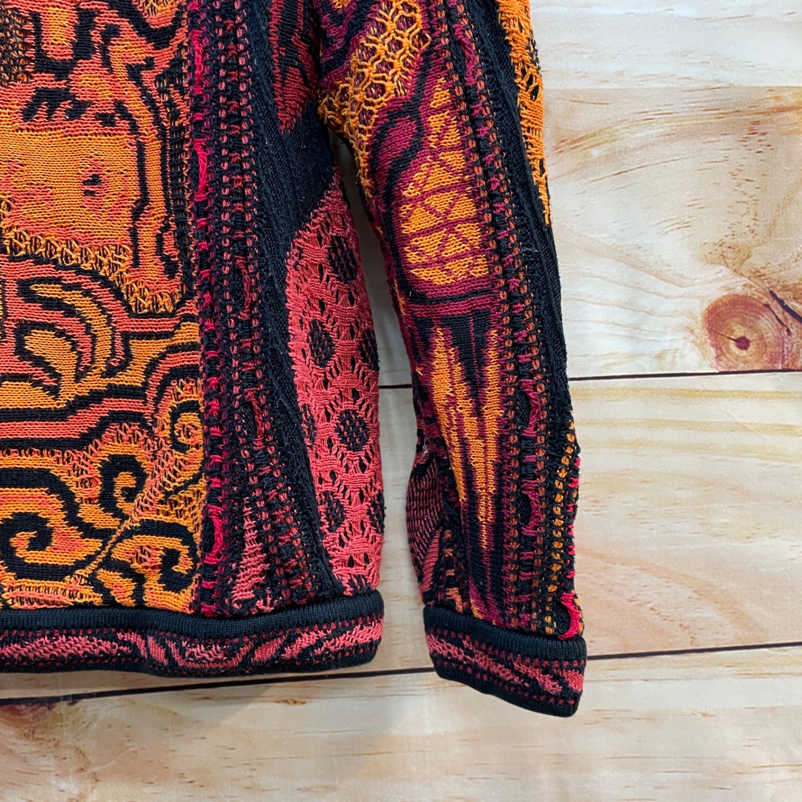 COOGI 3Dニット ダーク系 オレンジ レアカラー - メルカリ