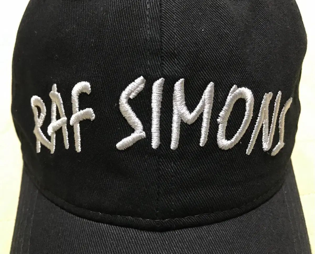 RAF SIMONS ラフ シモンズ ベースボールキャップ (ブラック) - メルカリ