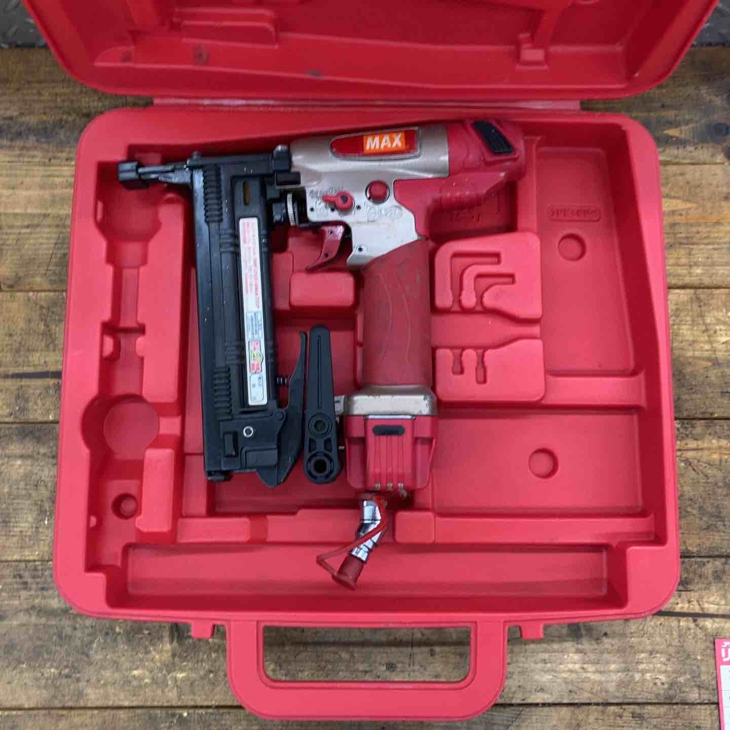 ▲MAX高圧フロアタッカ[HA-38F2(D)/4MA]▲ 楽天市場】max ha38f2(d)4ma（エア工具本体｜DIY・工具）：花