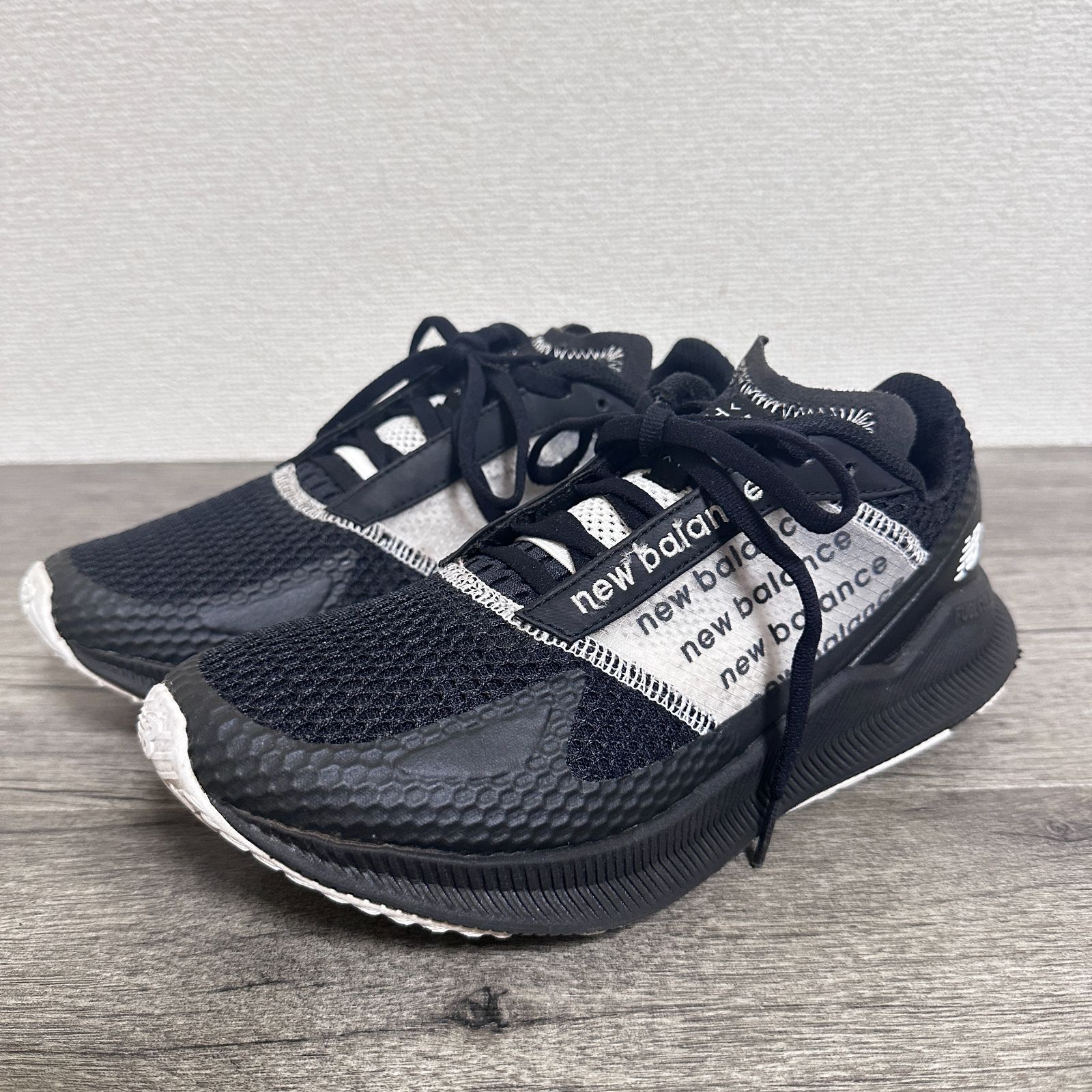 New Balance ニューバランス FuelCell FLITE フューエルセルフライト 