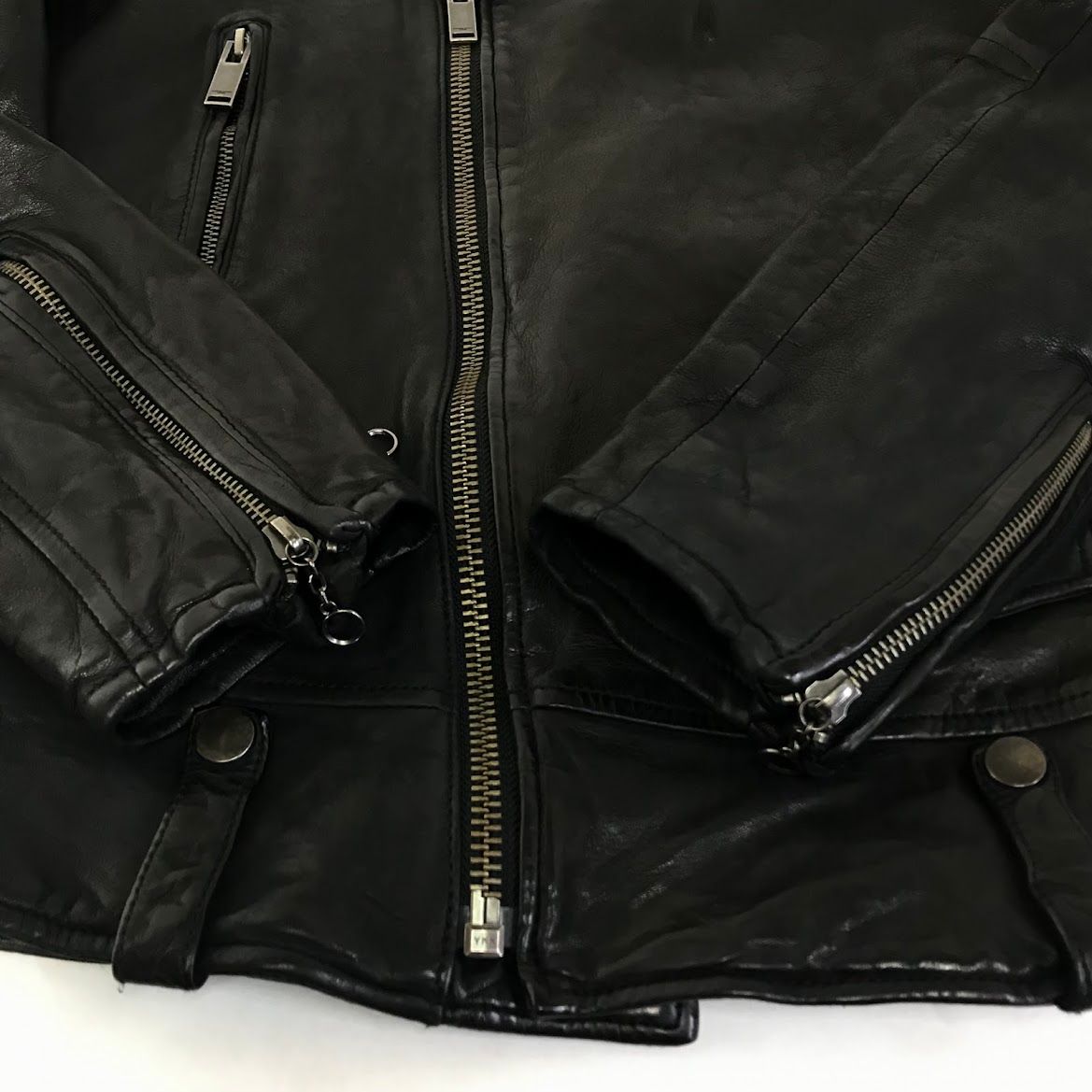 【倉吉店】 中古 KATHARINE HAMNETT LONDON | キャサリンハムネットロンドン レザー シープスキン レザージャケット ライダースジャケット ブラック サイズ：L 【94】 倉吉店】 中古 KATHARINE HAMNETT LONDON | キャサリンハムネット
