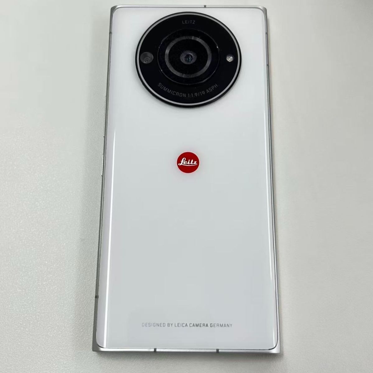 訳あり】Leitz phone 2 512GB ホワイト - メルカリ
