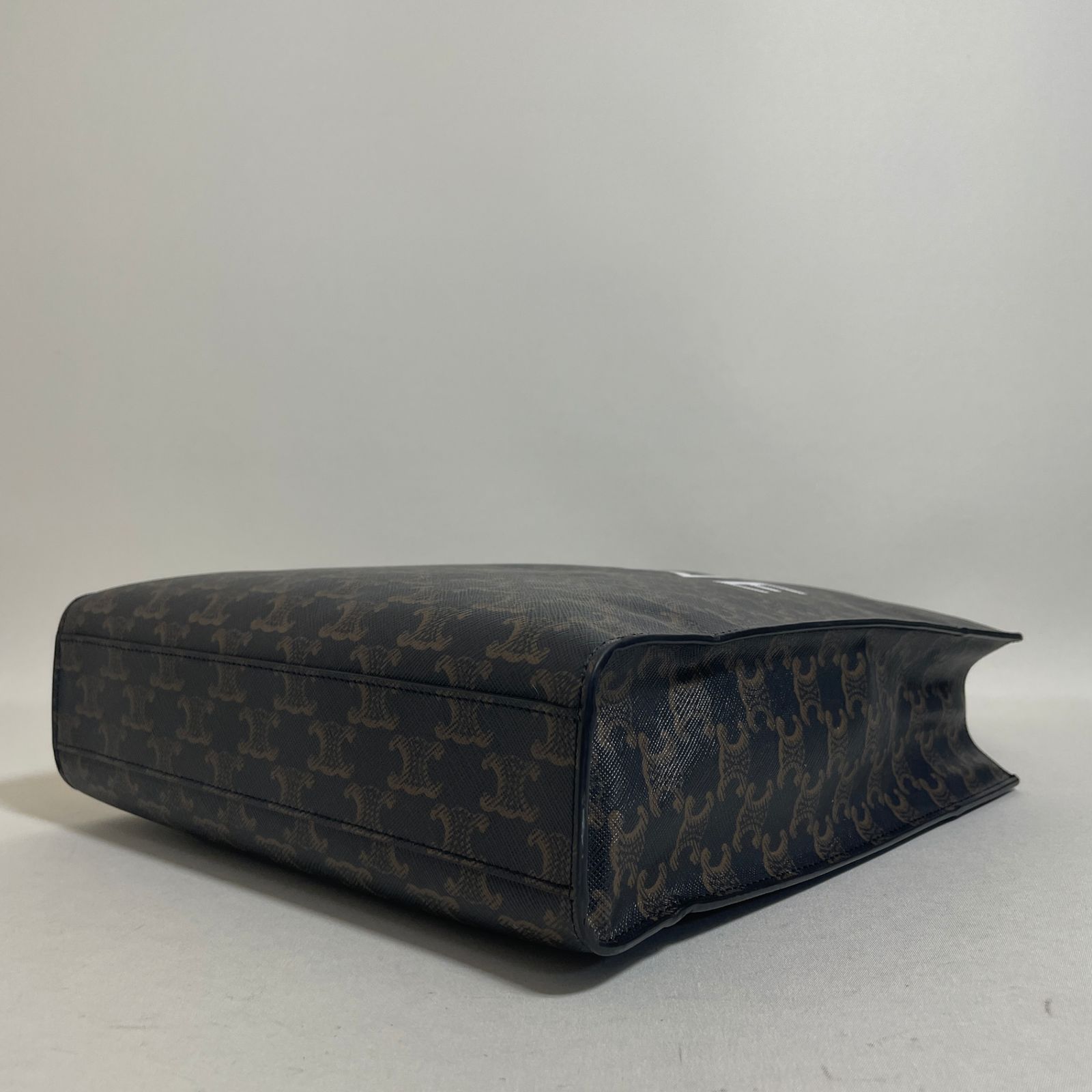 2603-236｜美品｜セリーヌ スモールバーティカルカバ バッグ マカダム 