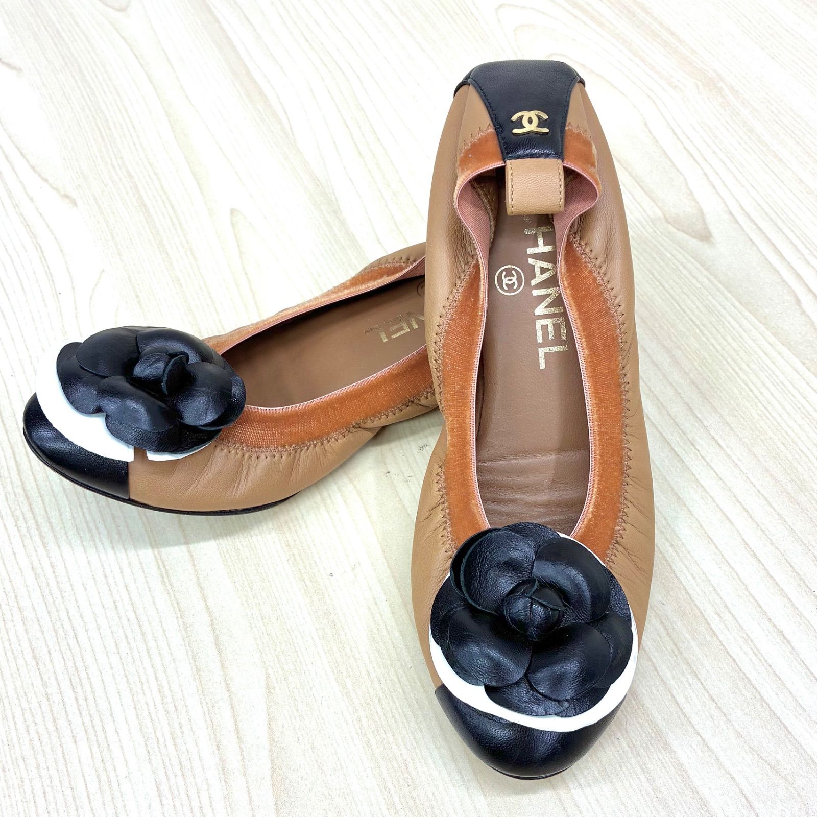 シャネル CHANEL】フラットシューズ 35 1/2 ベージュ×ブラック