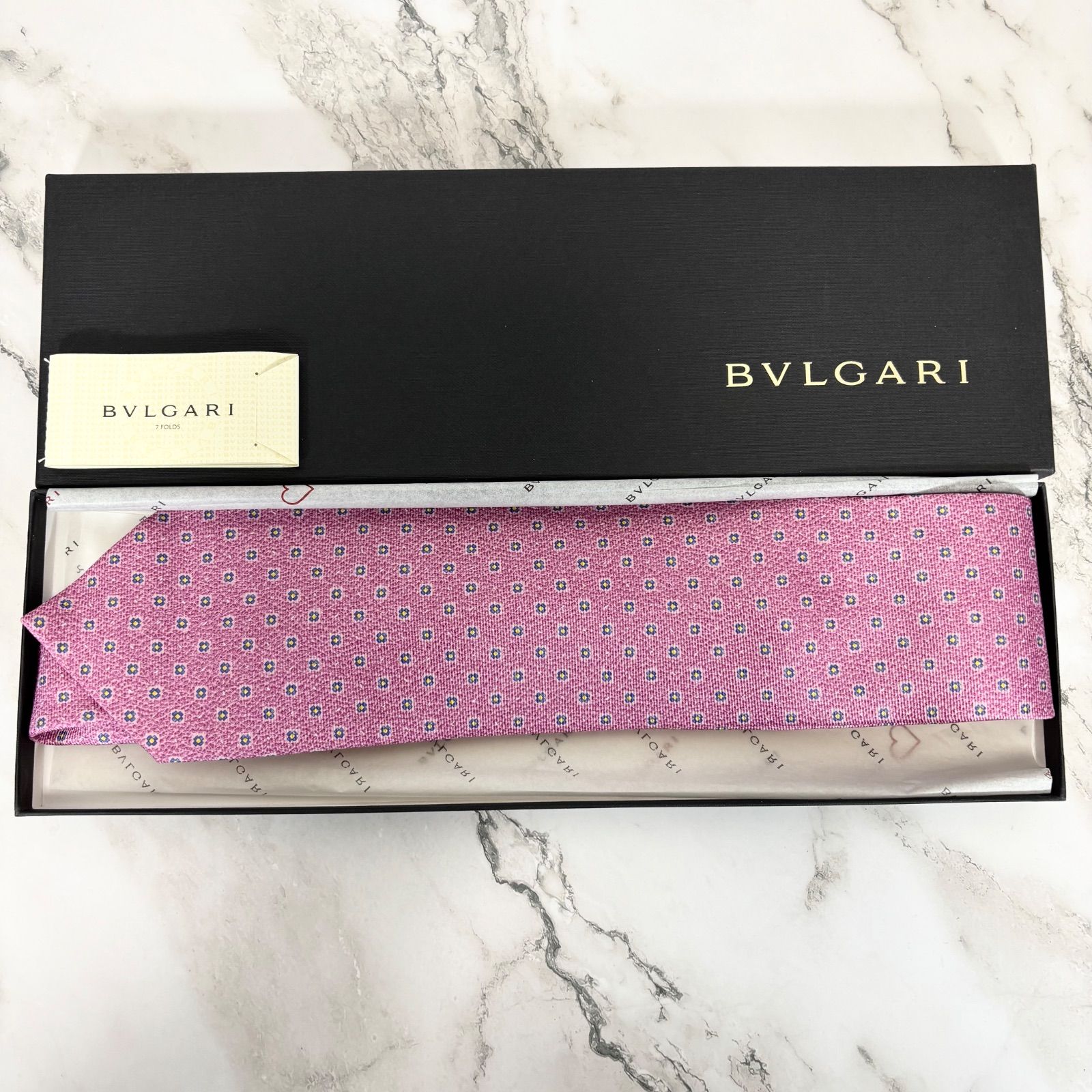未使用級】ブルガリ BVLGARI ネクタイ シルク100% 総柄 イタリア製 