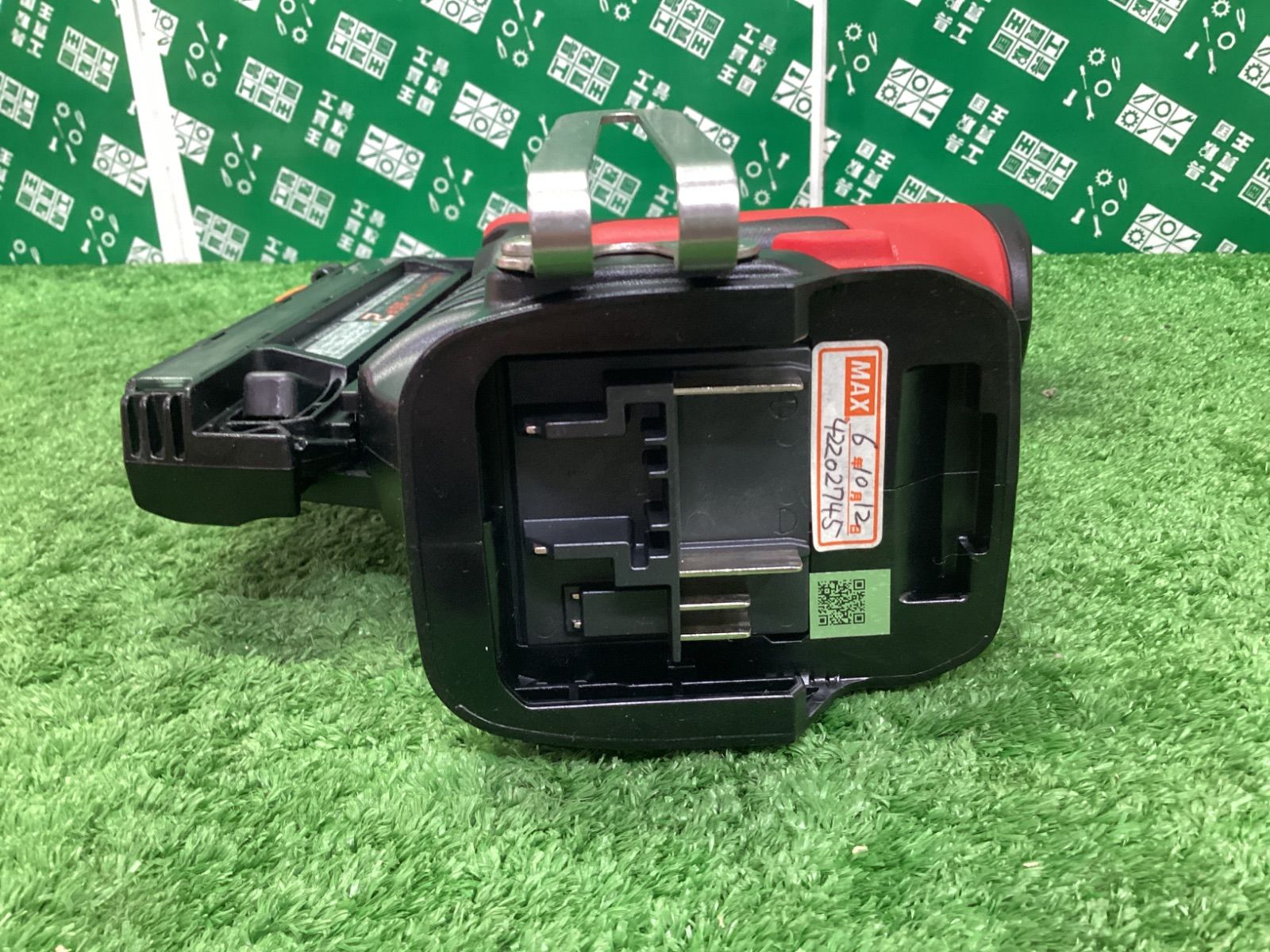 美品】MAX(マックス) 35㎜ 14.4v 充電式ピンネイラ (本体のみ) TJ-35P2 