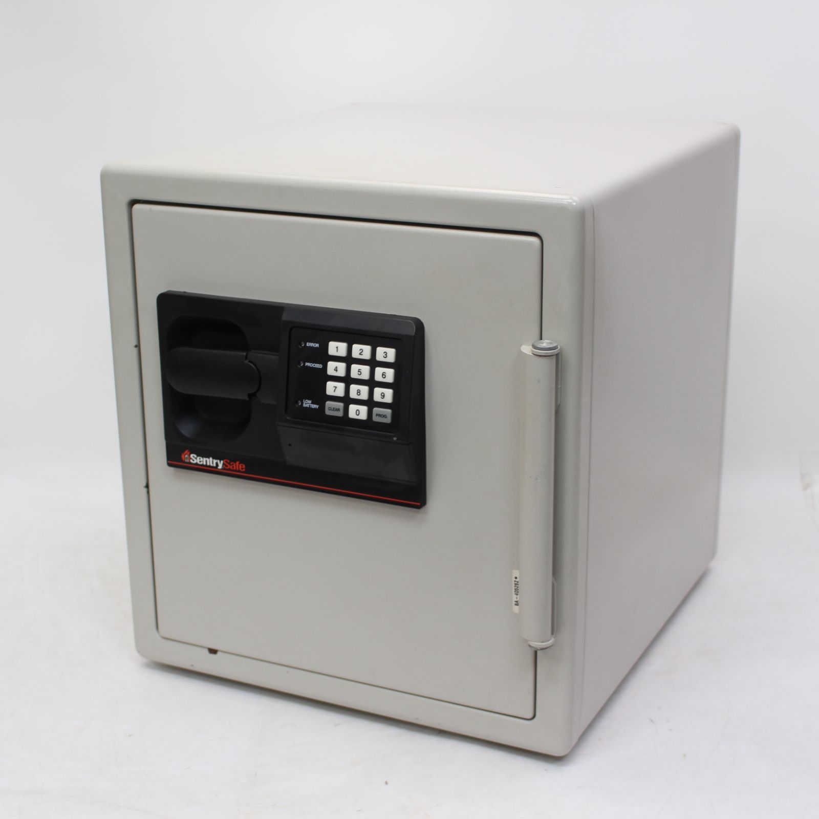 740)セントリー 耐火金庫 テンキー式 SB3527 40.0kg 参考価格87,120円 
