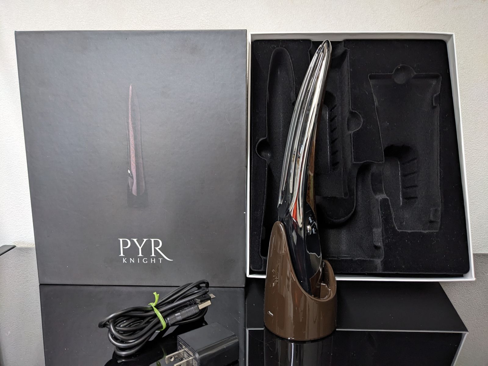 美品】パイラナイト PYR KNIGHT パイラナイト正規品 美品 【公式通販】