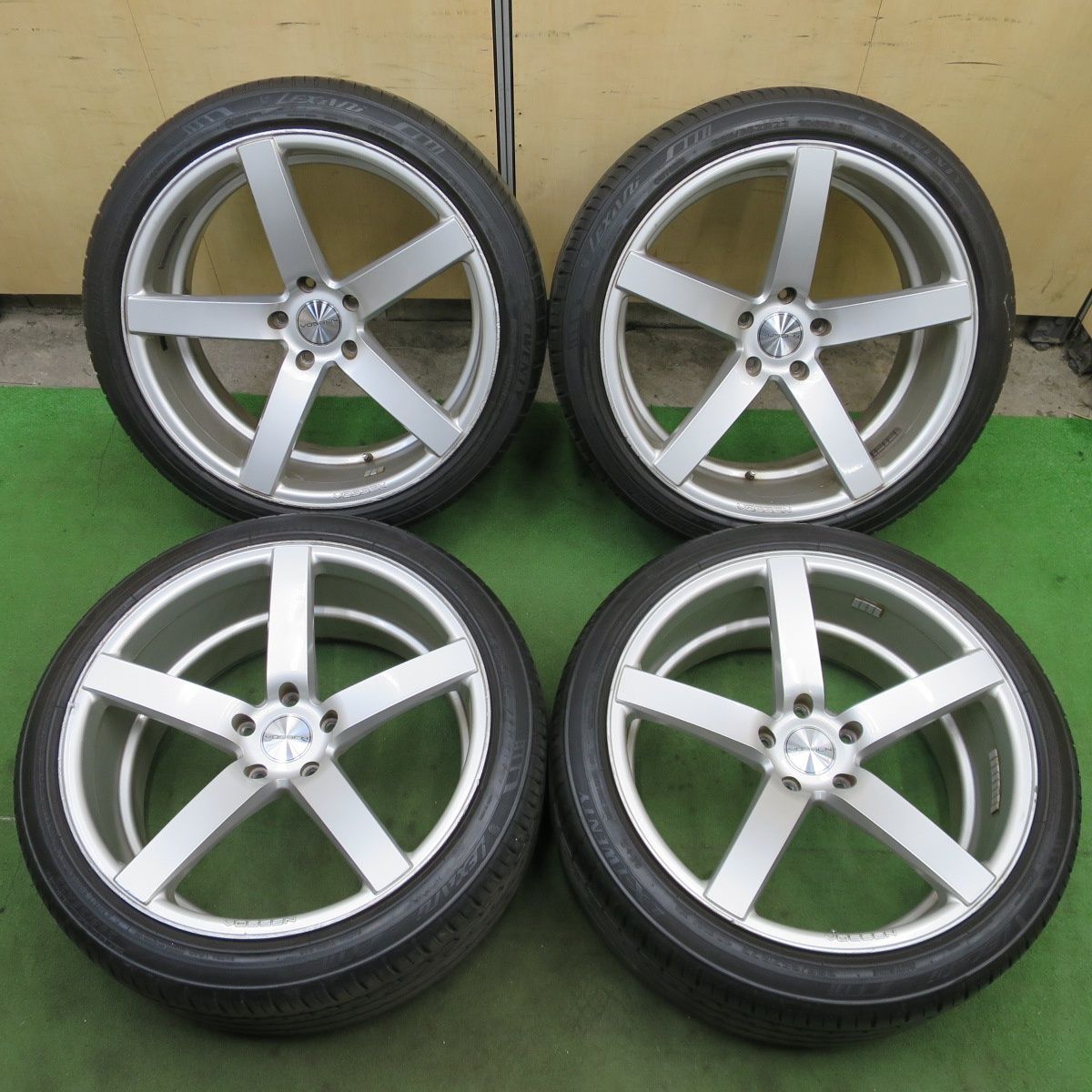 驚きの破格値 4本価格ポルシェ 等 VOSSEN CV3-R 285/35R22 レクサーニ LX-