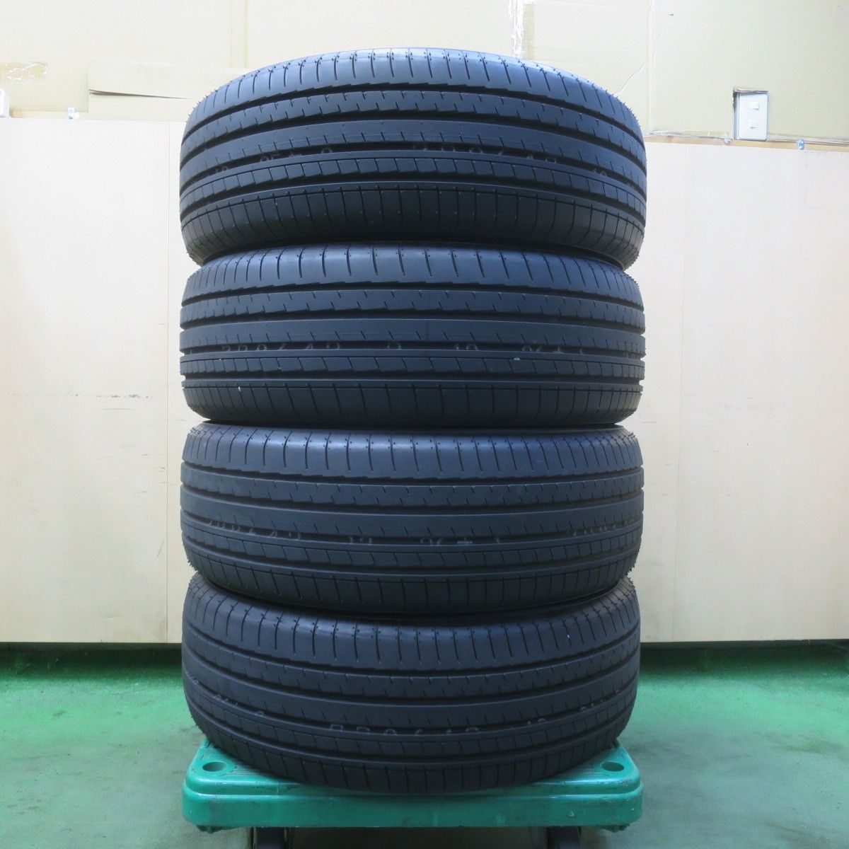 新車外し！25年☆225/60R17 ヨコハマ アドバン V61 V61H タイヤ 17 