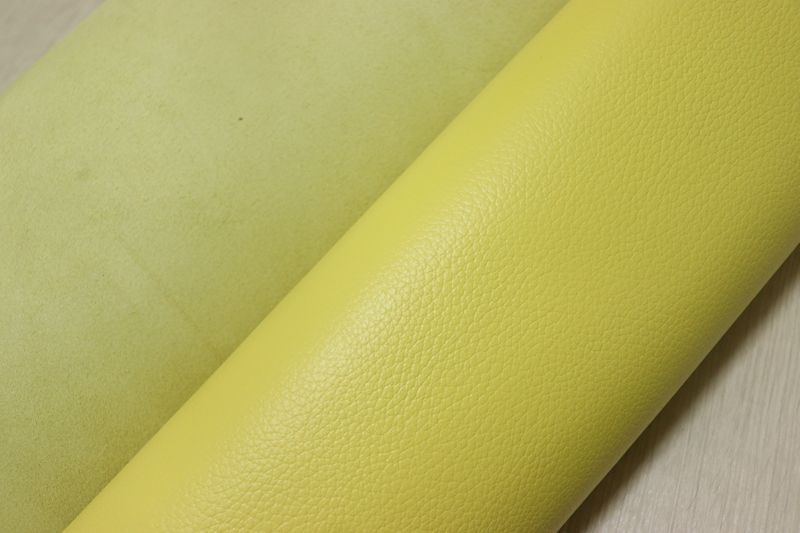 イエロー 200ds クロム革 牛革 国産 レザー シボ型押し はぎれ 一枚革 レザークラフト 革 皮 本革 diy 生地 材料