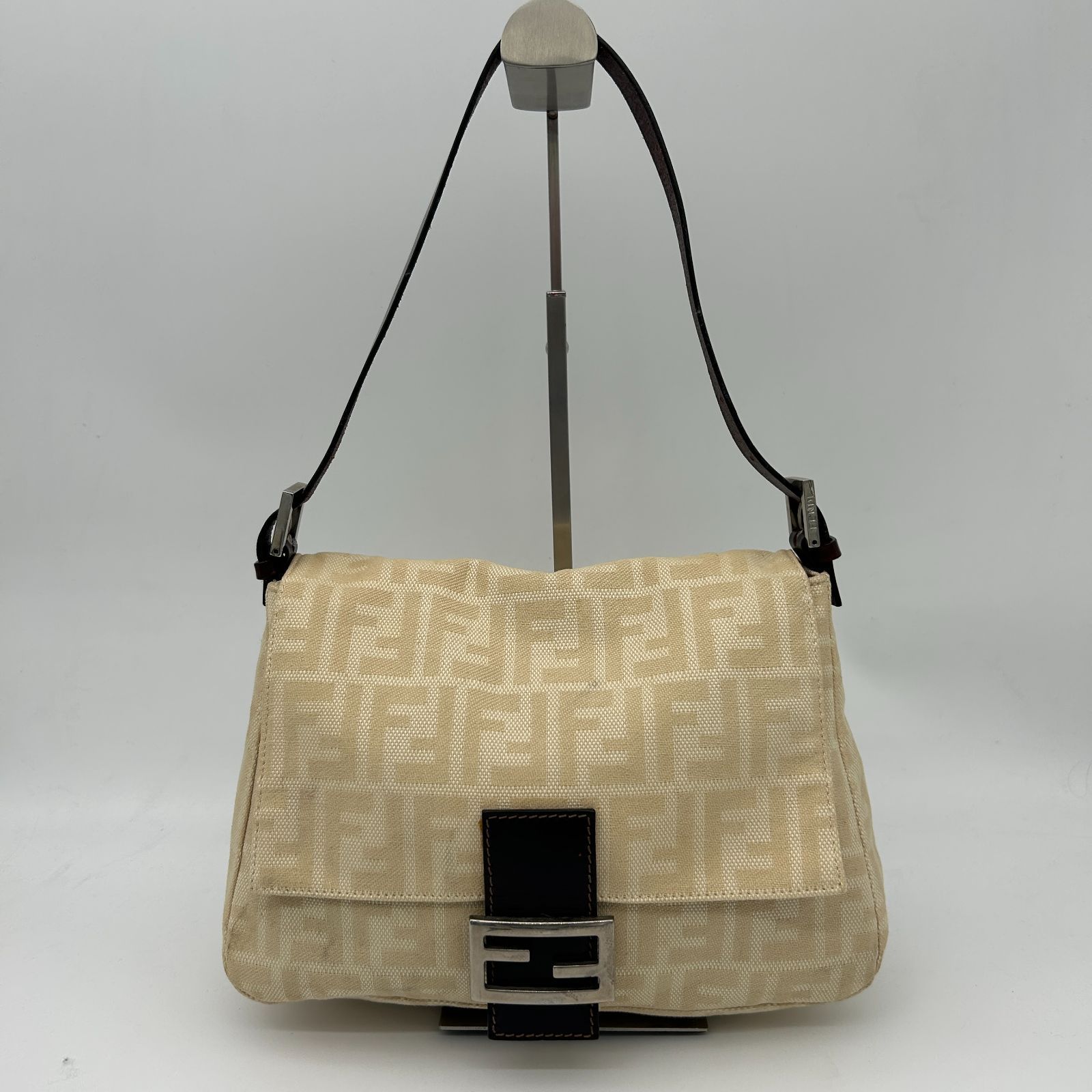 FENDI (フェンディ) ズッカ マンマバケット ズッカ柄 FENDI (フェンディ) ズッカ マンマバケット ズッカ柄