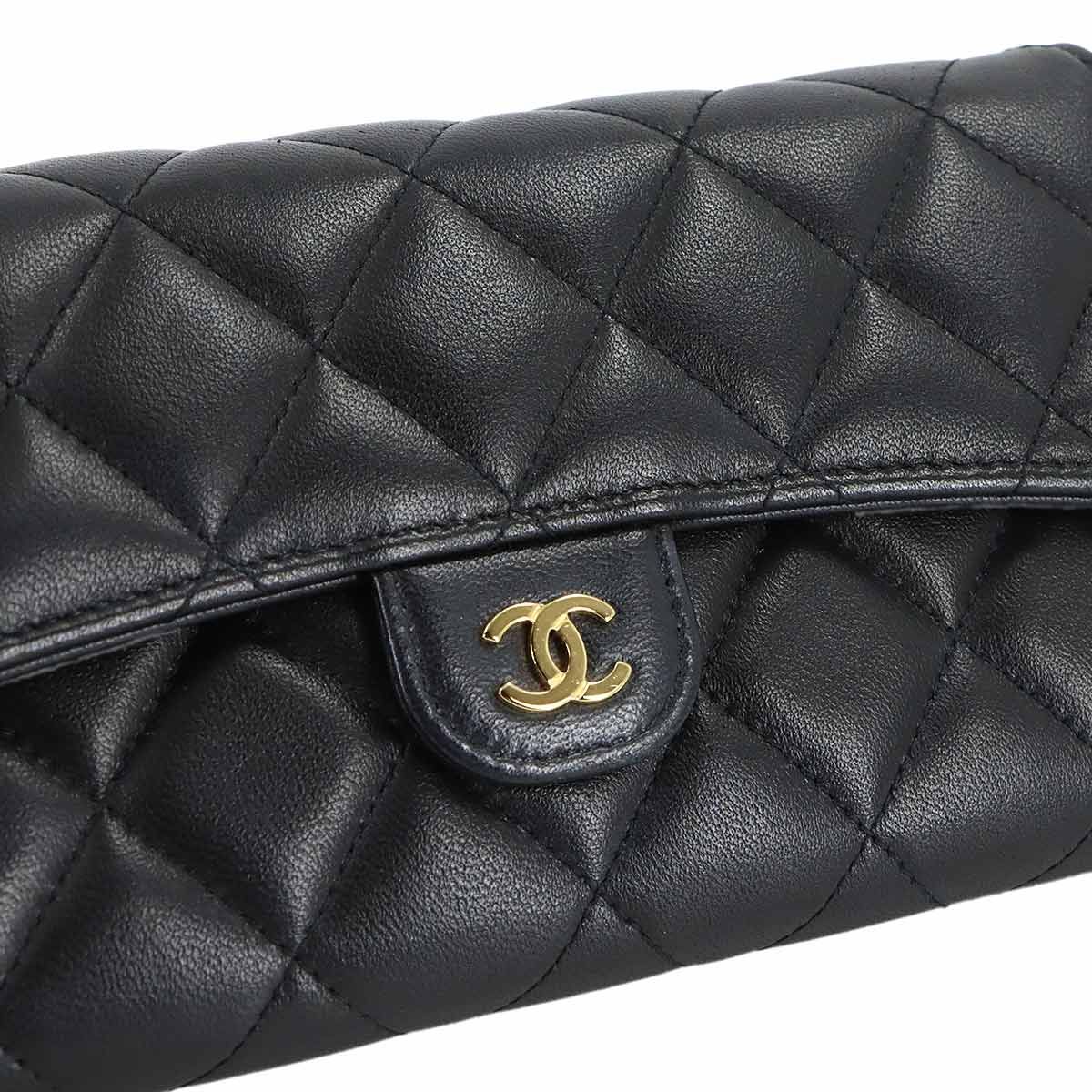 新品同様 シャネル CHANEL マトラッセ 二つ折り 長財布