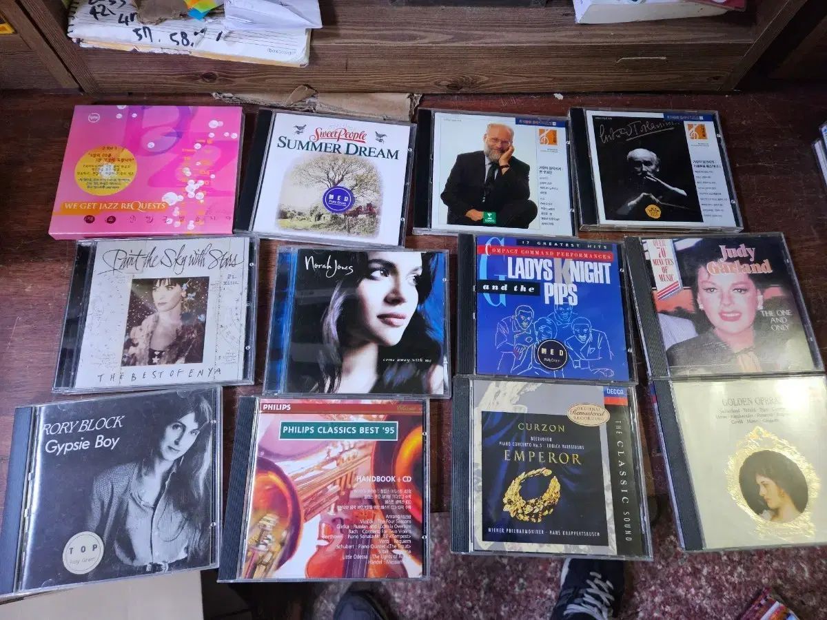 海外 複数のジャンル 音楽 cd 24 腸 まとめ売り - メルカリ 海外 複数のジャンル 音楽 cd 24 腸 まとめ売り - メルカリ
