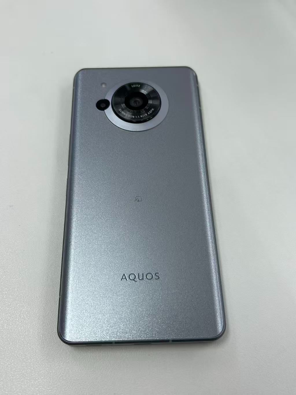 Aquos R7 訳あり品 新作，安い 【訳あり品】AQUOS R7シルバー