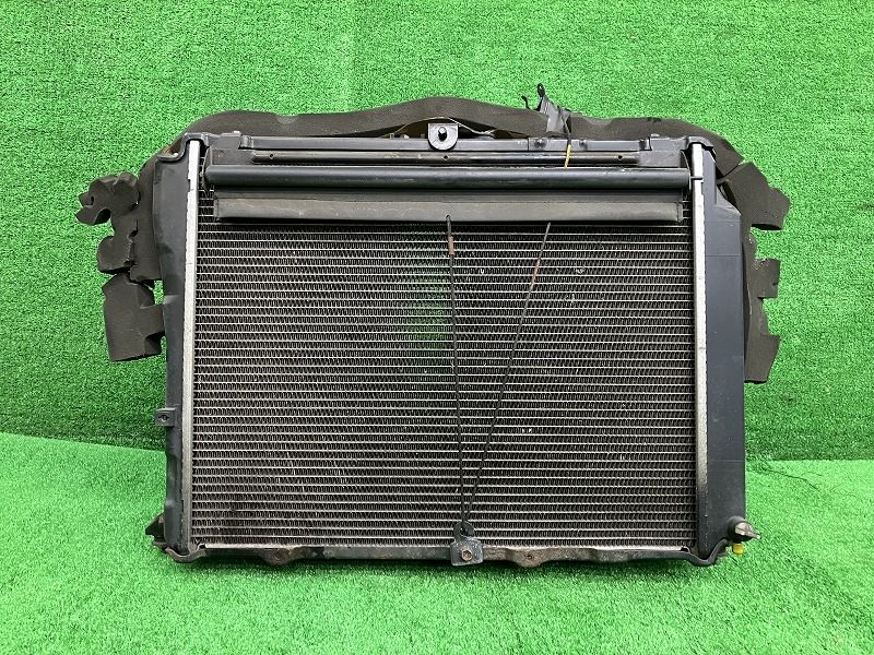ハイエース TRH124B ラジエーター DX 15人 16400-75370 058 車 ハイエース TRH124B ラジエーター DX 15人 16400-75370 058