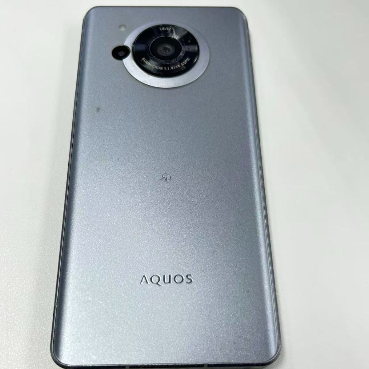 液晶不良】AQUOS R7 シルバー 256GB 訳あり - メルカリ