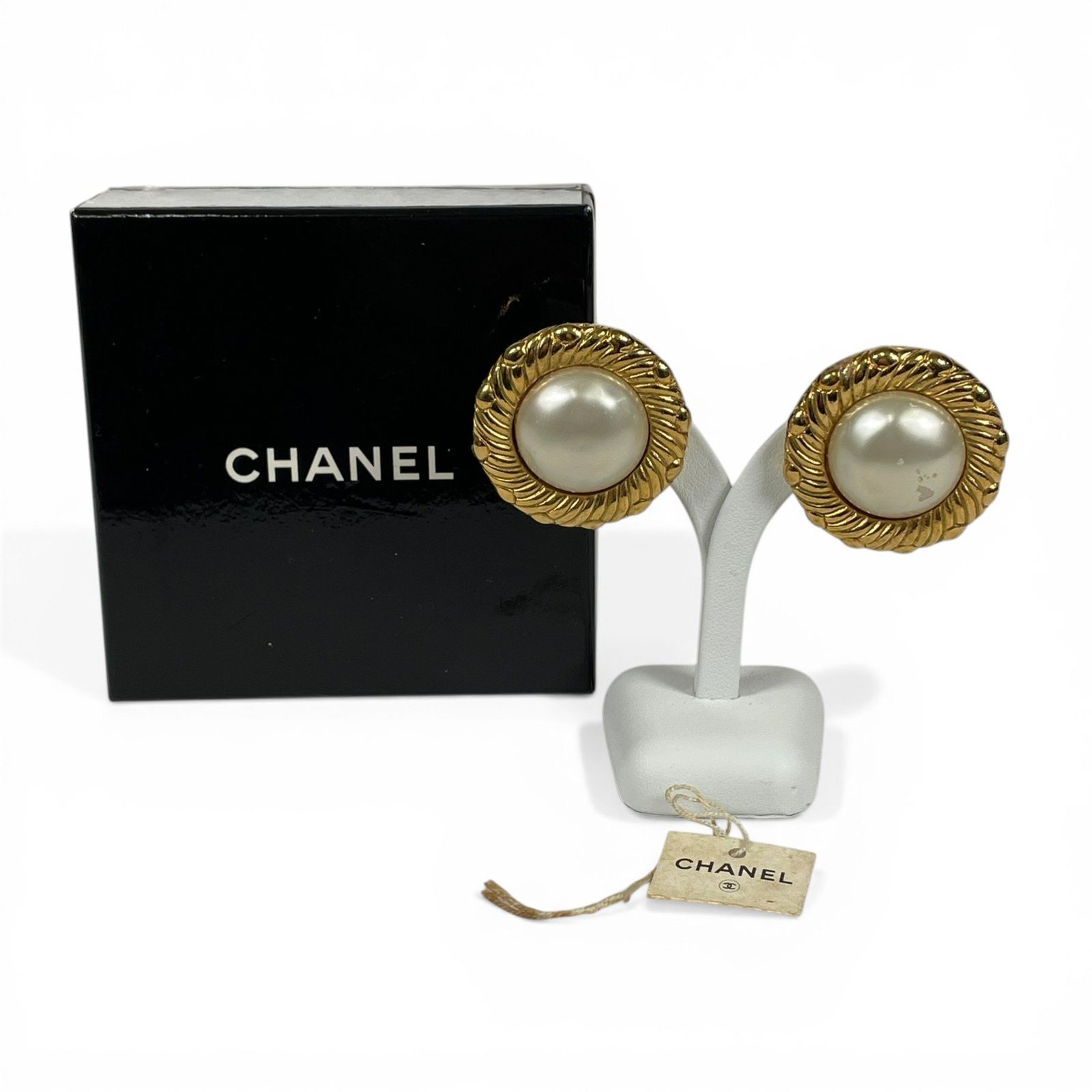 CHANEL シャネル イヤリング ヴィンテージ - メルカリ CHANEL シャネル イヤリング ヴィンテージ - メルカリ