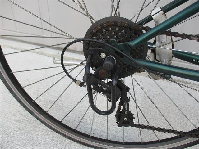 E974　★　15800円★整備済み スポーツ中古自転車 ルノー　グリーン　6段　44ｃｍ【クロスバイク】 E974 ☆ 15800円☆整備済み スポーツ中古自転車 ルノー グリーン 6段