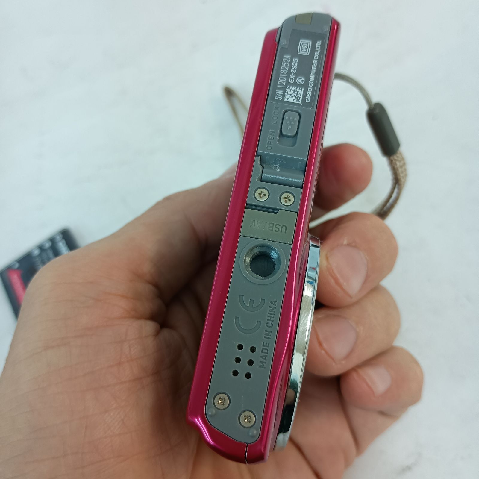 ジャンク扱い CASIO EXILIM EX-ZS25 コンパクトデジタルカメラ 1610万 