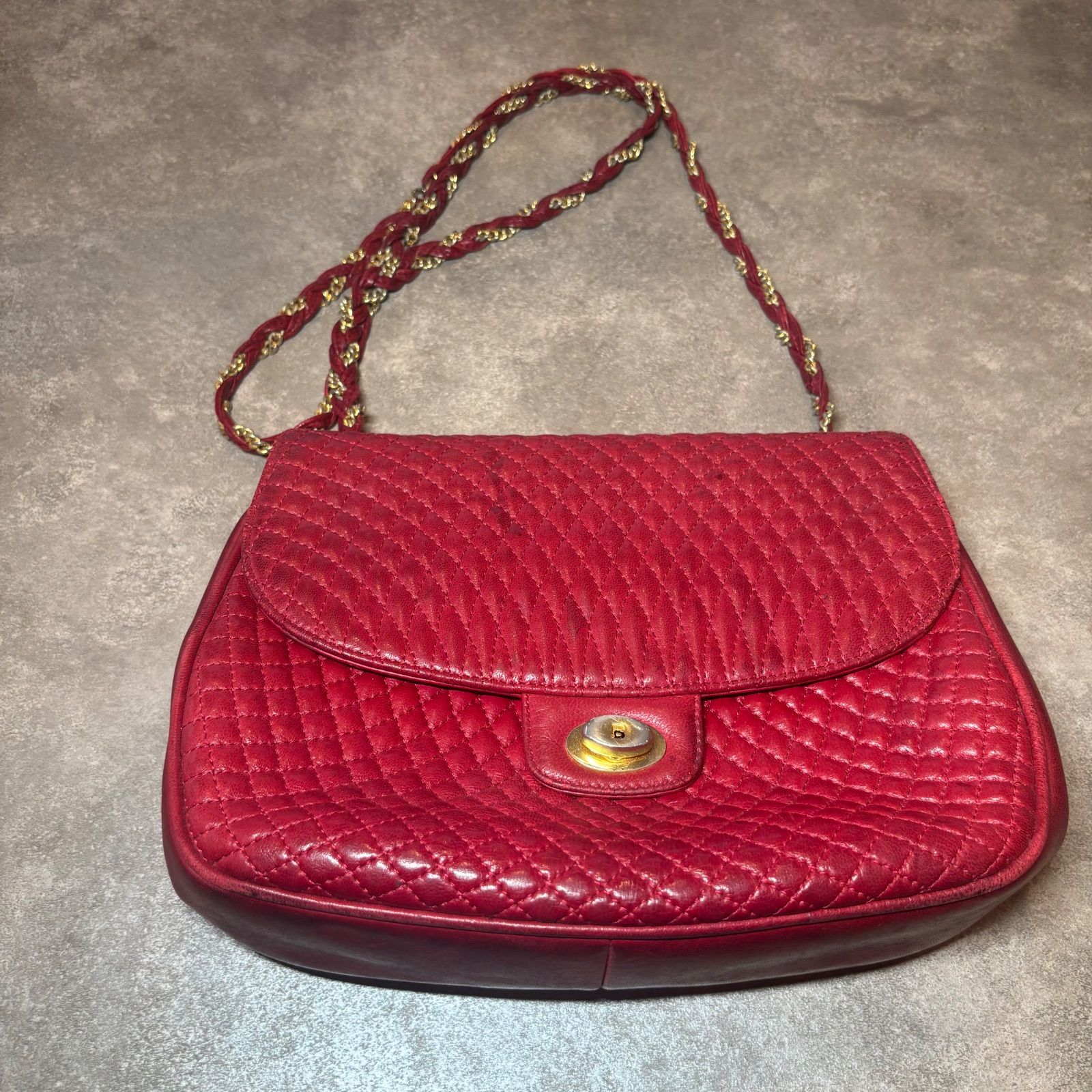 （o）BALLY バリー バック ショルダーバック レディース チェーンショルダー レッド 赤 キルティング 無地