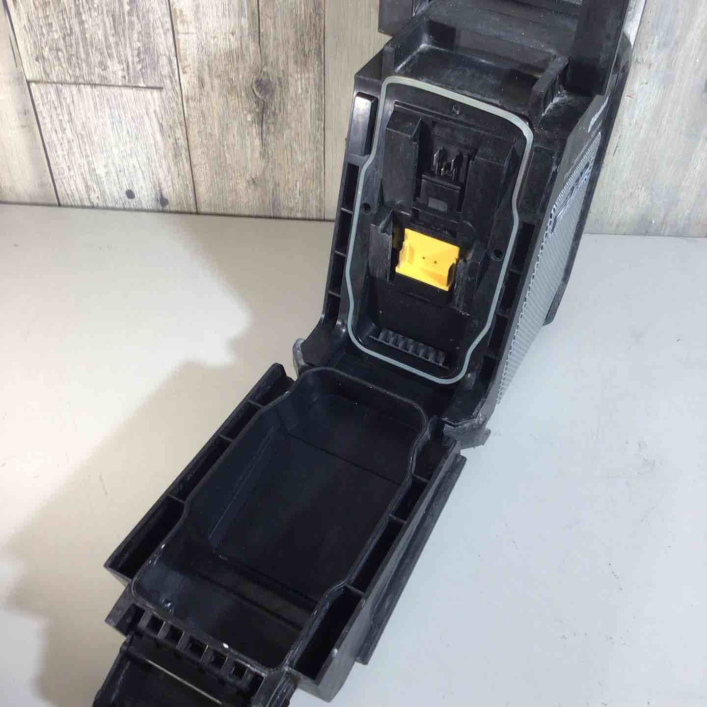 ☆マキタ(makita) コードレスラジオ MR113B【戸田店】 - メルカリ