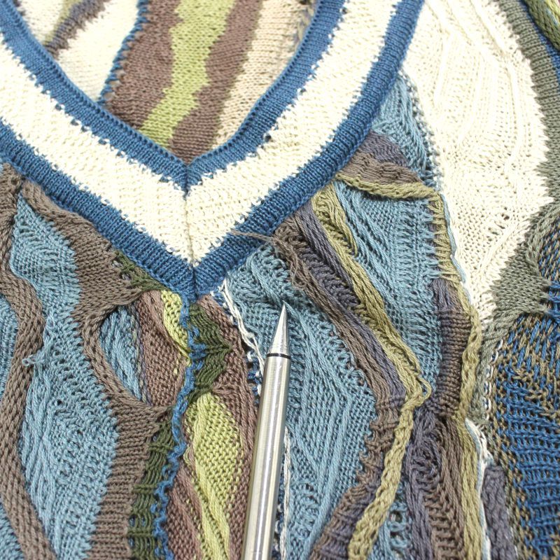 COOGI クージー 3D ニット ベスト Mサイズの通販はau PAY マーケット